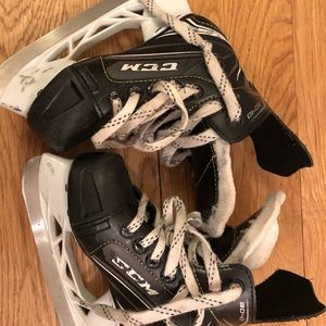 CCM youth hockey skates size 11 in skate size